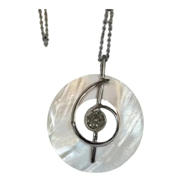 Delicate Mother of Pearl Shell Round Music Note with Cubic Zirconia Jeweled - Picture 12 of 12